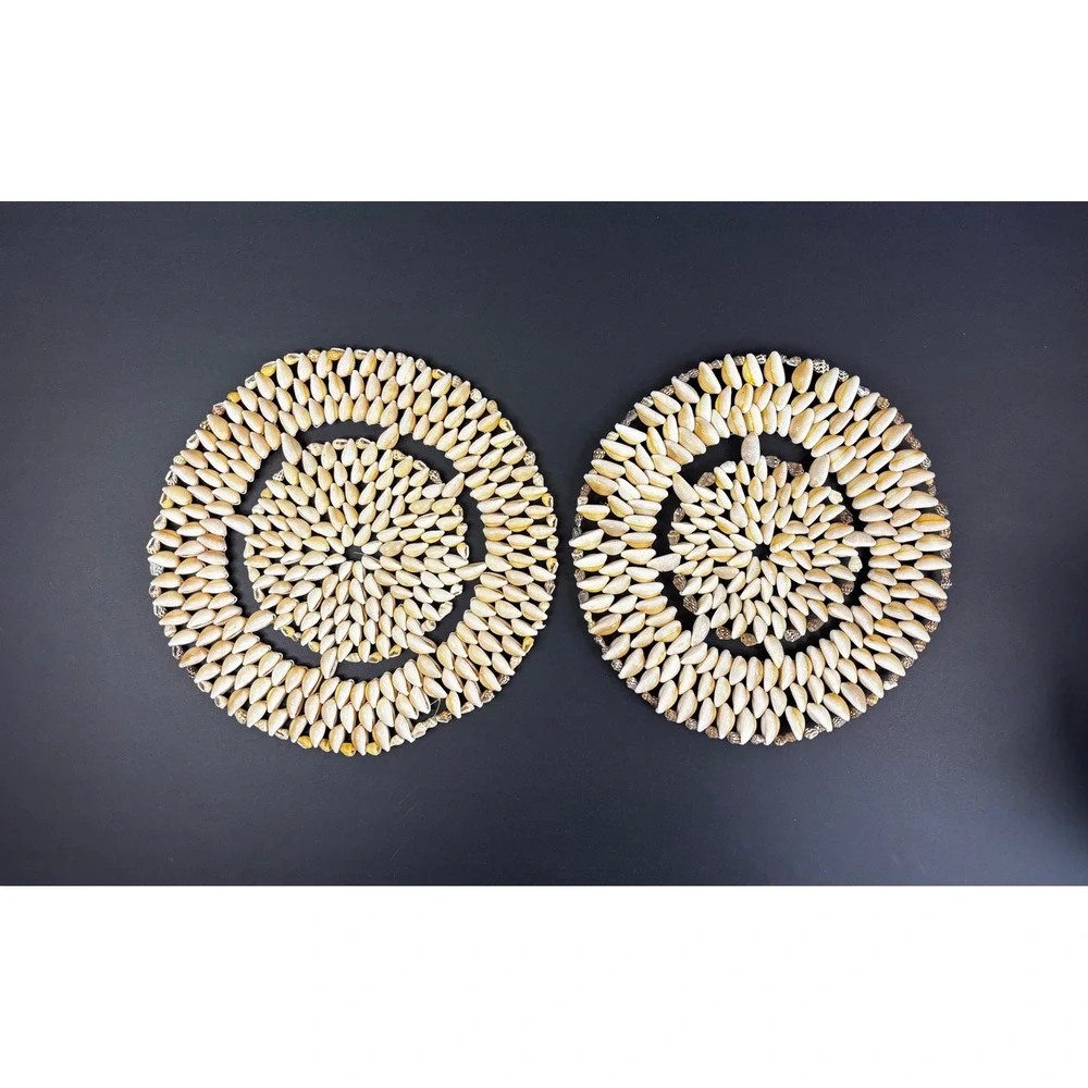 Set of 2 Vintage Cowrie Shell Round Placemats Trivets Coastal Boho Decor 8.5